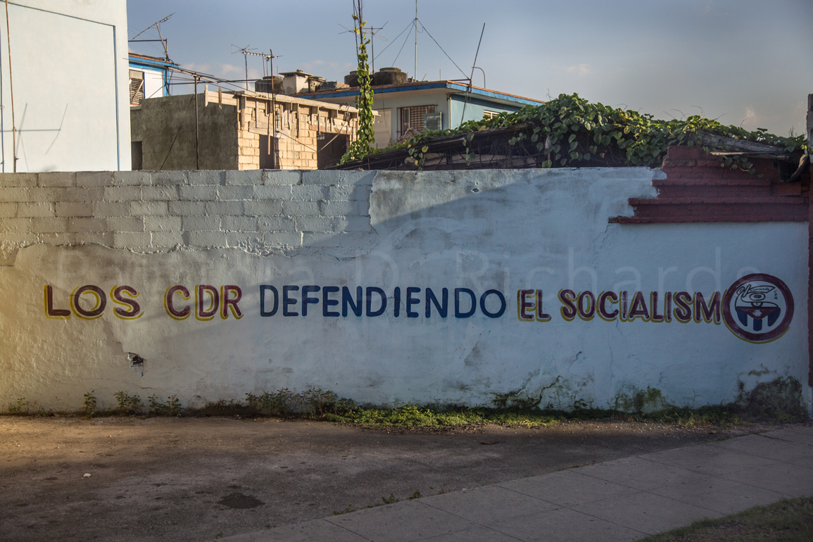 defendiendo