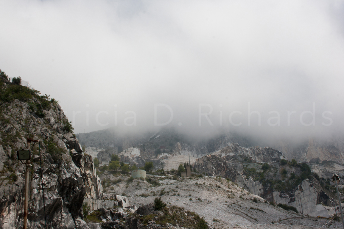 Carrara-marble-dust